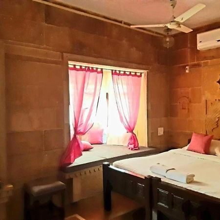 Hotel Nirmal Haveli Джайсалмер Экстерьер фото