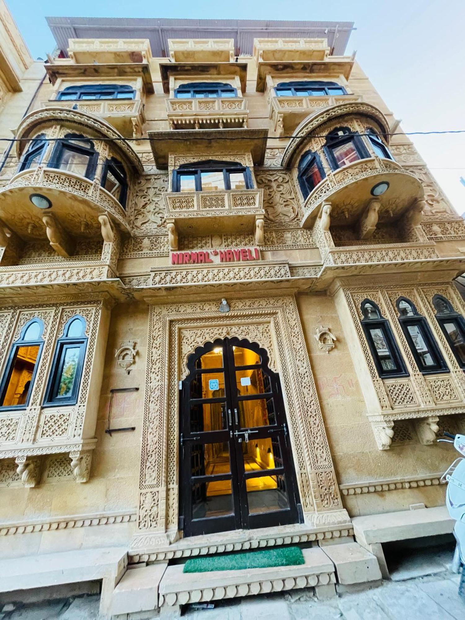 Hotel Nirmal Haveli Джайсалмер Экстерьер фото