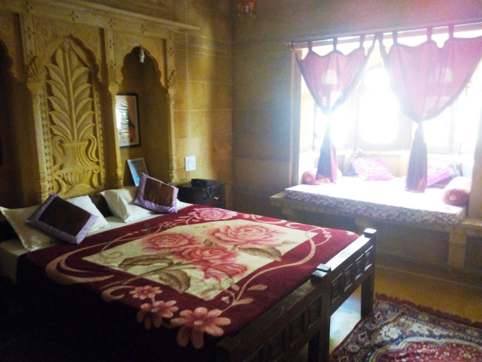Hotel Nirmal Haveli Джайсалмер Экстерьер фото