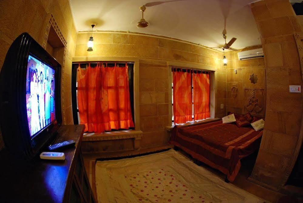 Hotel Nirmal Haveli Джайсалмер Экстерьер фото